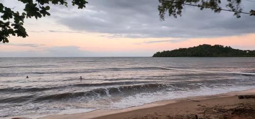 The Cottage - Mountain Views 1BR - 5 min to Beach in Playa Kewarra