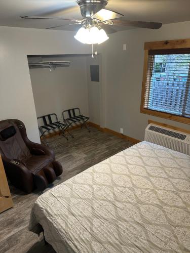 Columbine Inn - image 31