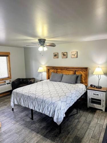 Columbine Inn - image 23