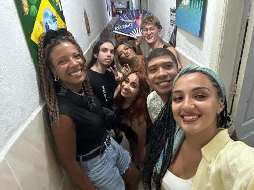 Hostel Cidade Nova, próximo a estação metrô praça 11, onde você tem acesso direto a quaisquer Shows nas praias da zona Sul