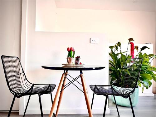 All you need for work, stay and relax in Reservoir