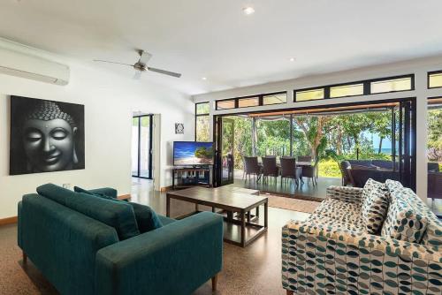 Bramston on the Beach - A Private Poolside Oasis in Bramston Part