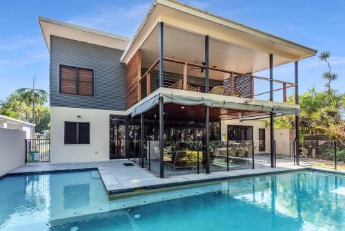 Bramston on the Beach - A Private Poolside Oasis in Bramston Part