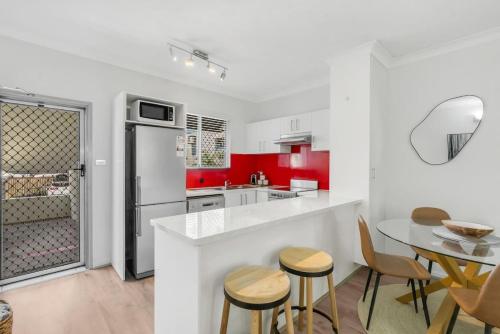 Leafy Solace - A Contemporary Cairns City Hideaway, Cairns (zdjęcie 5)