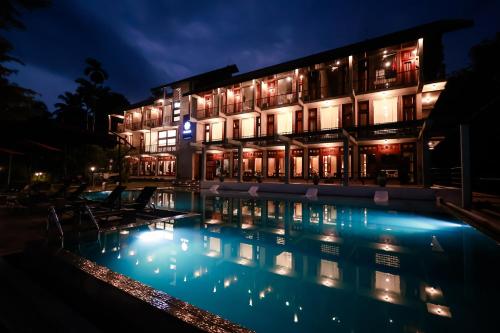 숙소 외관, Aramya Riverfront Boutique Resort Kitulgala in 키툴가라