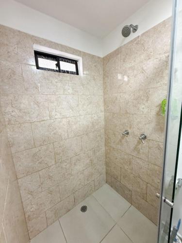 Económico apartamento en laureles wifi-Netflix - image 2