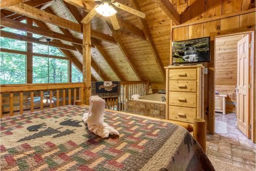 Cozy Mountain Hideaway - image 32