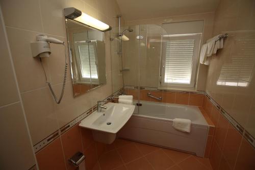 Hotel Trogir Palace - image 3