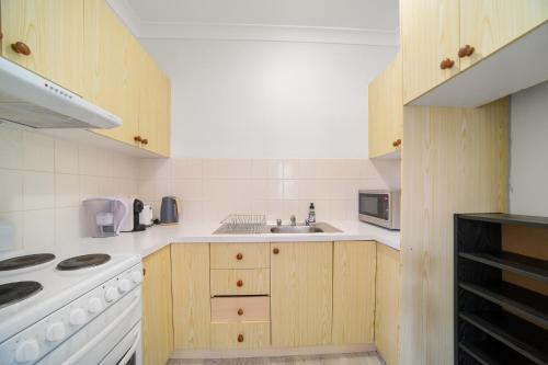 NY Inspired 1BR Apartment Cosy and Central - image 9