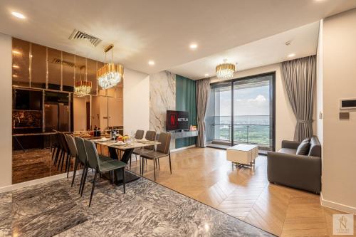Lumière Royal Sky Residence - image 2