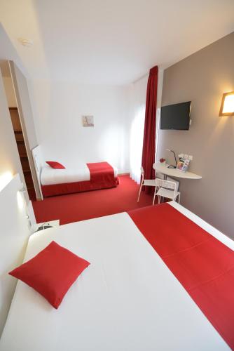 Inter-Hôtel Loval