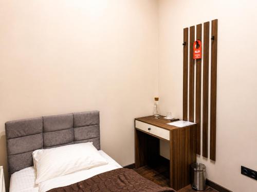 1 twin bed
