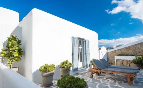 86279461 Hotel Adonis
