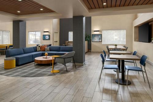 อาหารและเครื่องดื่ม, City Express By Marriott Rancho Cucamonga in แรนโช คูคามอนกา (CA)
