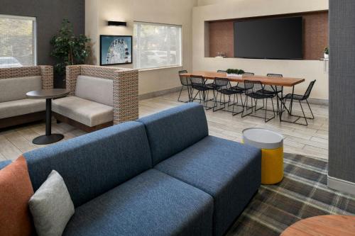 Holiday Inn Express Hotel & Suites Ontario Airport-Mills Mall by IHG in Rancho Cucamonga, USA