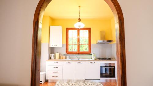 Country Mountain Apartment - Wi-Fi, Free Parking in Localita Goraiolo