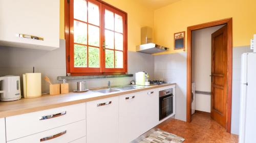 Country Mountain Apartment - Wi-Fi, Free Parking in Localita Goraiolo
