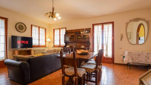 Country Mountain Apartment - Wi-Fi, Free Parking in Localita Goraiolo