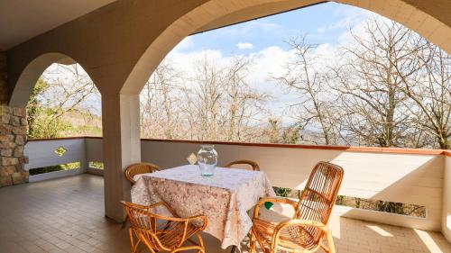 Country Mountain Apartment - Wi-Fi, Free Parking in Localita Goraiolo