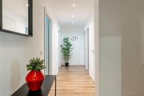 Luxury 4 bedrooms apartments Close to Duomo 4