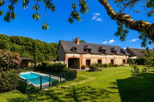 Nouveauté 2026 piscine chauffée - Le gîte de SoleilMapou pour 12 personnes en Normandie près de Fécamp et d'Etretat, idéal grandes tribus, vous pouvez me contacter sur Les gîtes de SoleilMapou - Butot-Vénesville