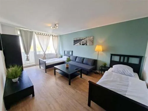 Work and Stay Apartment Balcony in Düsseldorf, Deutschland