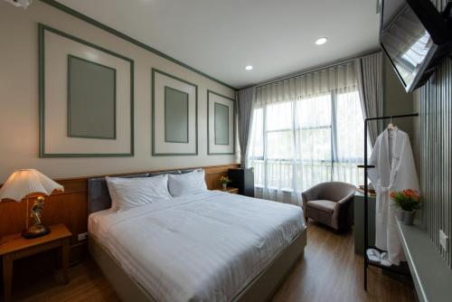 room detail thumbnail 0