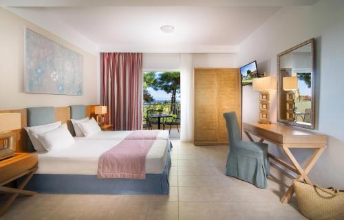 Alkion Hotel Alkion is a popular choice amongst travelers in Chalkidiki, whether exploring or just passing through. The hotel has everything you need for a comfortable stay. Facilities like 24-hour front desk, fam