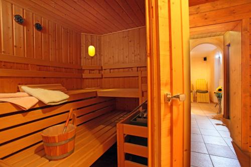 Frühstückspension Tannenhof - image 12