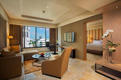 room detail thumbnail 1