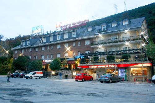 . Hotel Valcarce Camino de Santiago