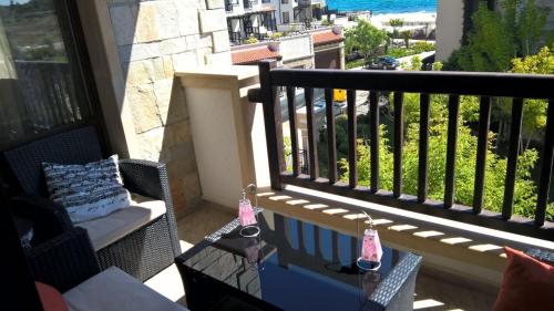 발코니/테라스, Lozenets Oasis Beach 2 bed in 로제넷츠