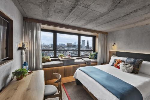 Treehouse Hotel London, Londra
