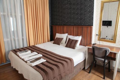 GARDEN HILL HOTEL