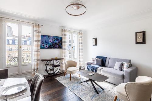 GuestReady - Bright stay with Arc de Triomphe view