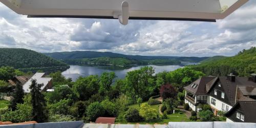 Ferienwohnung Schloss-See-Bergblick in 瓦尔德克