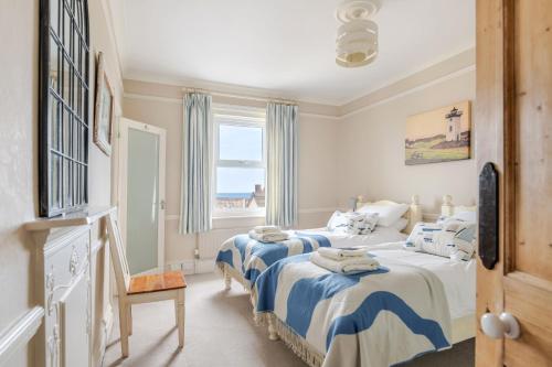 2 Hadleigh Villas – Lyme Regis
