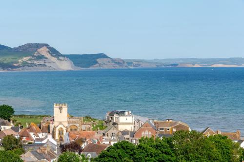 2 Hadleigh Villas – Lyme Regis