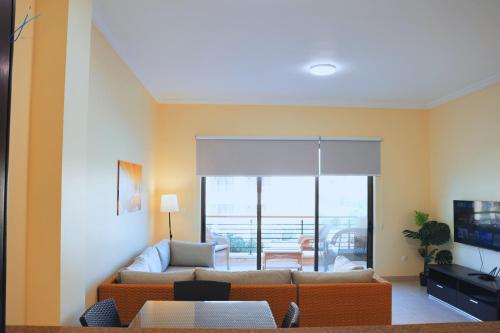 J Apartments - One bedroom at Samarah Resort C03 in Sowayma