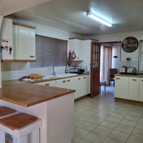 Vir Oulaas Guesthouse in Nieuwoudtville