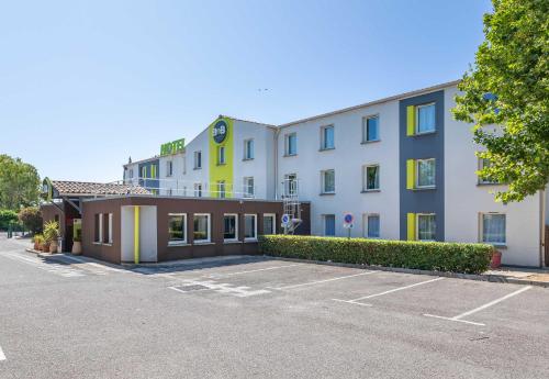 B&B HOTEL Toulon Ollioules - Hôtel - Ollioules
