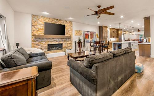 Los Ositos Family Friendly Luxury Tahoe Retreat – khách sạn tại Tahoe Valley
