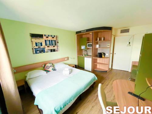 5 minutes du Zénith - Studio Chic - Location saisonnière - Pantin