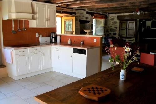 Viesnīcas āriene, Gîte de Pradevin (Gite de Pradevin) in Saint Clement (Auvergne)