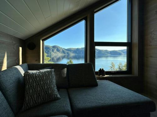 A szálláshely kívülről, Panoramic Cabin By Lake Lundevannet in Moi