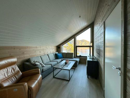 A szálláshely kívülről, Panoramic Cabin By Lake Lundevannet in Moi