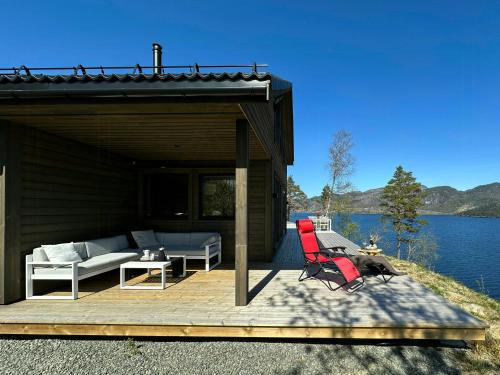 A szálláshely kívülről, Panoramic Cabin By Lake Lundevannet in Moi