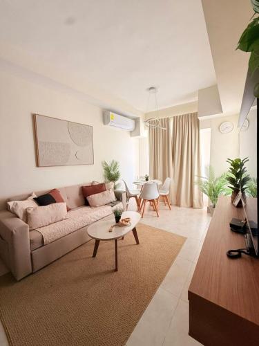 Modern apartment just steps from Boca Chica Beach – khách sạn tại Lucerna