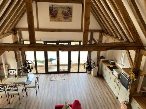 Archers, listed barn, farmstay in 蒂姆斯伯里