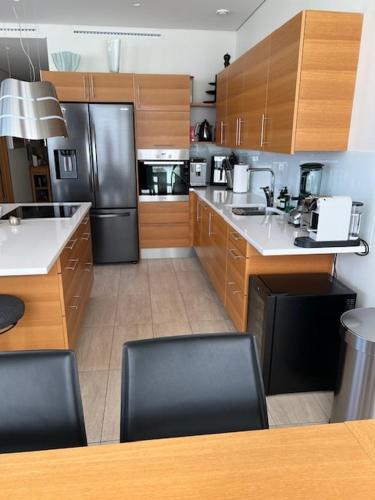 Deluxe 2BR Apartment Near Downtown Reykjavík (Deluxe 2BR Apartment Near Downtown Reykjavik) in Seltjarnarnes